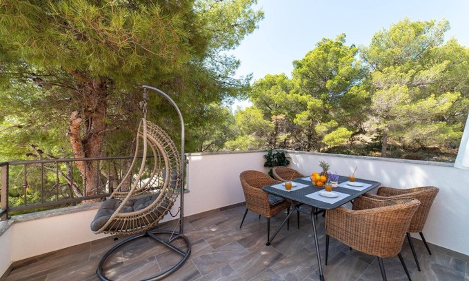 Milna (Brac) Casa | Casa de vacaciones Milna para 1 - 10 personas con 4 dormitorios - Casa adosada