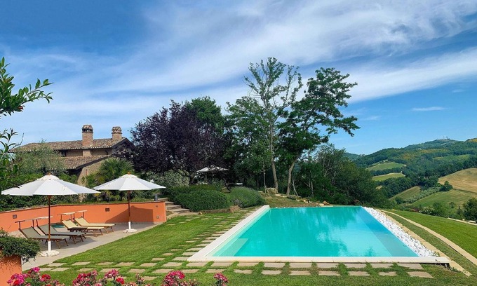 Monteciccardo Casa | Casa de vacaciones Monteciccardo para 1 - 9 personas con 4 dormitorios - Casa de vacaciones