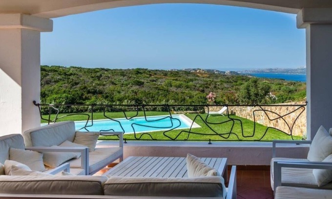 Palau Casa | Holiday house Palau for 1 - 12 persons with 4 bedrooms - Holiday home