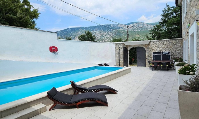 Tribalj Casa | Casa de vacaciones Tribalj para 1 - 16 personas con 8 dormitorios - Casa de vacaciones