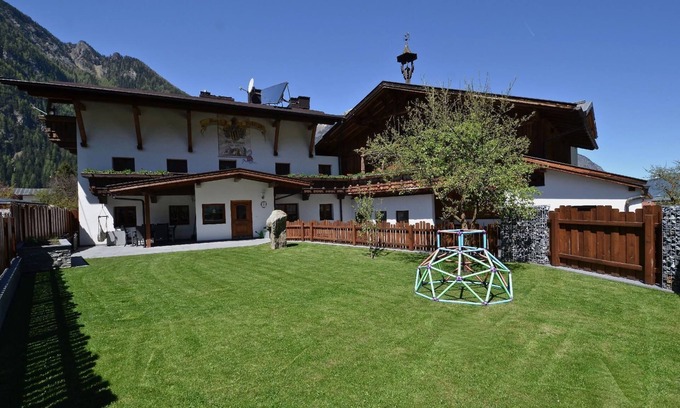 Umhausen Casa | Casa de vacaciones Umhausen para 1 - 12 personas con 5 dormitorios - Casa pareada