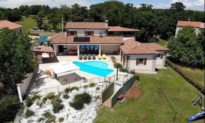 Gradisce Casa | Casa de vacaciones Zminj para 1 - 9 personas con 4 dormitorios - Casa de vacaciones