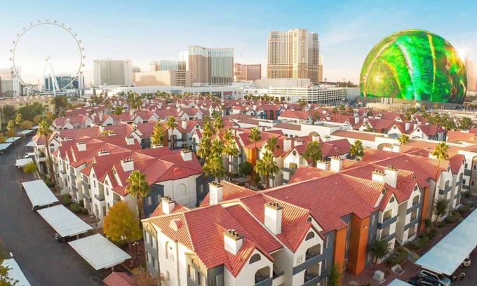 Las Vegas Complejo | Holiday Inn Club Desert Club Oasis and Walking Distance to the Sphere-1 Bedroom