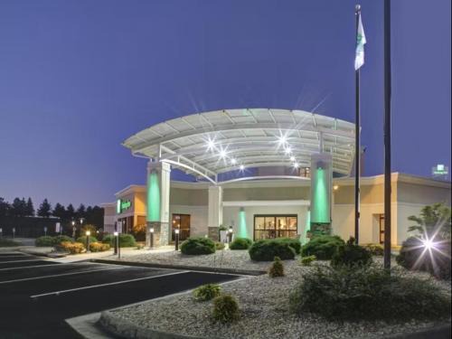 Verona Hotel | Holiday Inn Conference Center