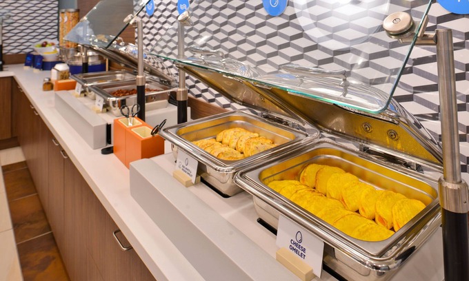 Siloam Springs Hotel | Holiday Inn Express & Suites Siloam Springs by IHG