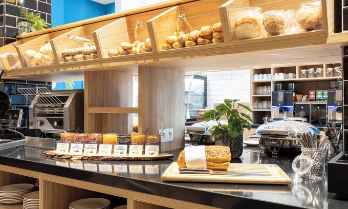 Antwerp Hotel | Holiday Inn Express Antwerp City Centre by IHG
