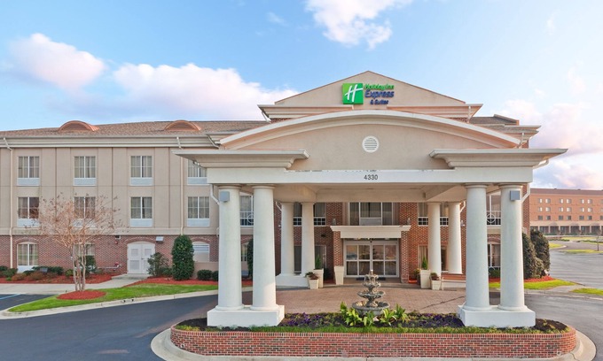 Vicksburg Hotel | Holiday Inn Express & Suites Vicksburg by IHG