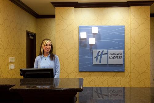 Lebec Hotel | Holiday Inn Express & Suites Frazier Park by IHG