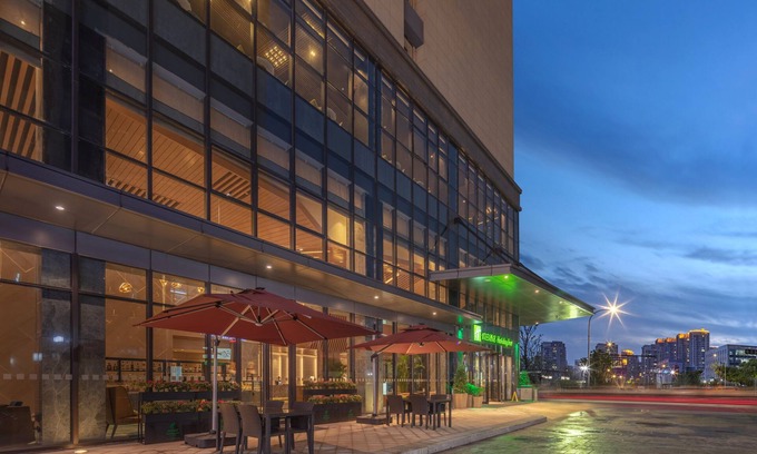 Hangzhou Hotel | Holiday Inn Hangzhou Airport Zone by IHG