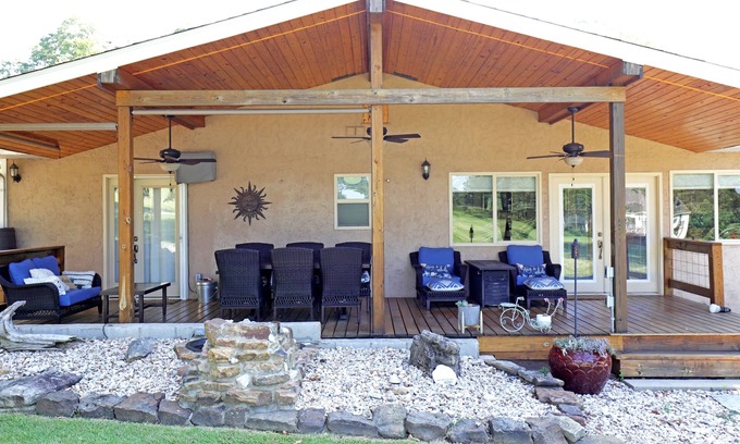 Eureka Springs Casa | Holiday Island Retreat