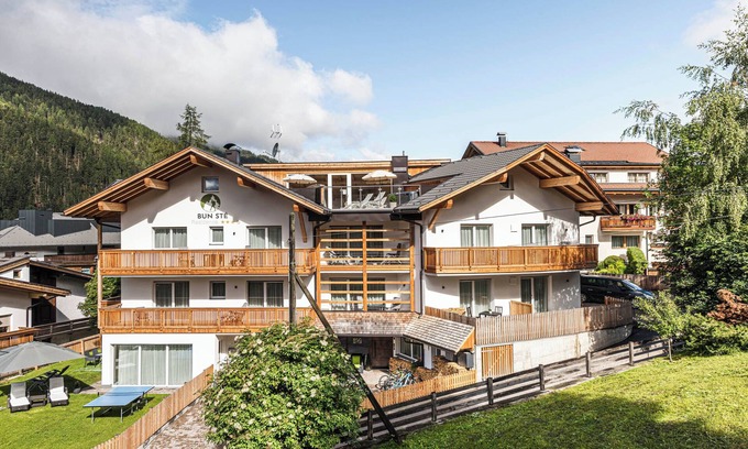 Mareo Apartamento | Apartamento vacacional "Ön Residenz Bun Sté" con vistas a la montaña, jacuzzi, sauna y jardín