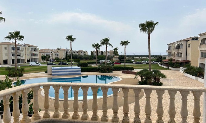 Old Town Apartamento | Holiday Mandria apt with pool