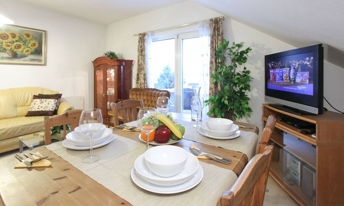 Matzleinsdorf Apartamento | Apartamento ático de vacaciones cerca del Palacio Belvedere en Viena, Austria