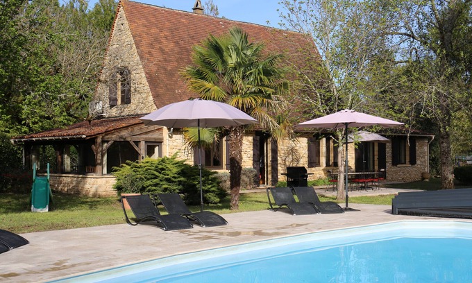 La Roque-Gageac Cabaña | HOLIDAY RENTAL WITH PRIVATE HEATED POOL FOR VACATION IN DORDOGNE