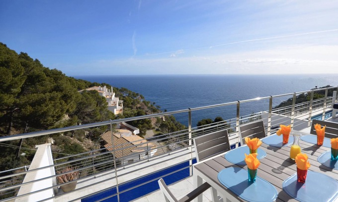 Aiguablava Casa | Alquiler casa adosada con piscina privada en Begur, Sa Tuna