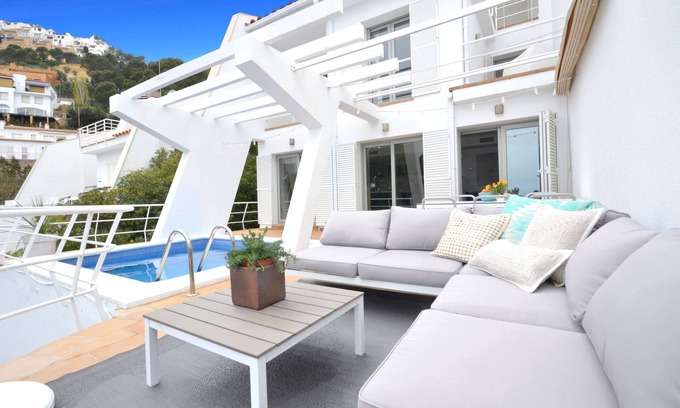 Aiguablava Casa | Alquiler casa adosada con piscina en Begur, Sa Tuna
