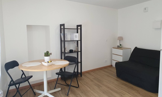 Brelevenez Apartamento | Holiday rental : Studio n°3 en plein centre-ville de Lannion