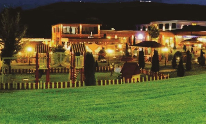 Sllatine e Madhe Complejo | Holiday Resort Pristina