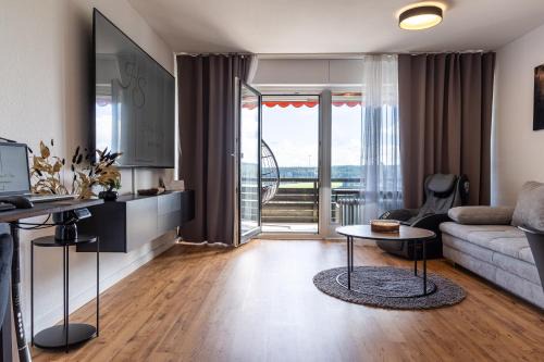 Schonach im Schwarzwald Apartamento | Holiday&Stay, Pool, Massagesessel, 85Zoll TV, Küche