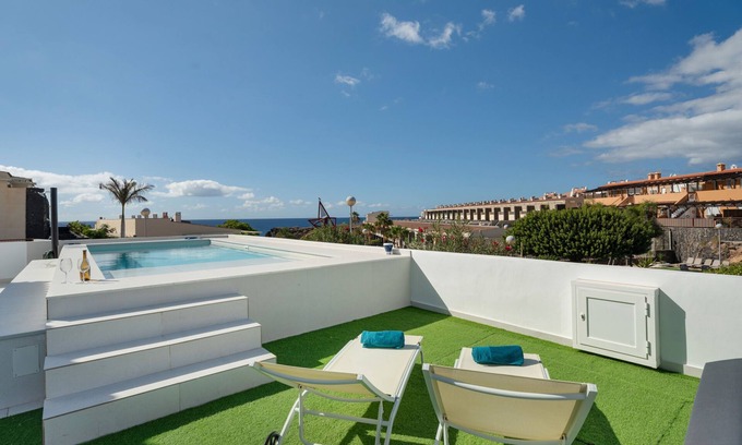 Complejo turistico Amarilla Golf Villa | Villa Vacacional 'Vistas al Mar' con Vista al Mar, Wi-Fi y Aire Acondicionado