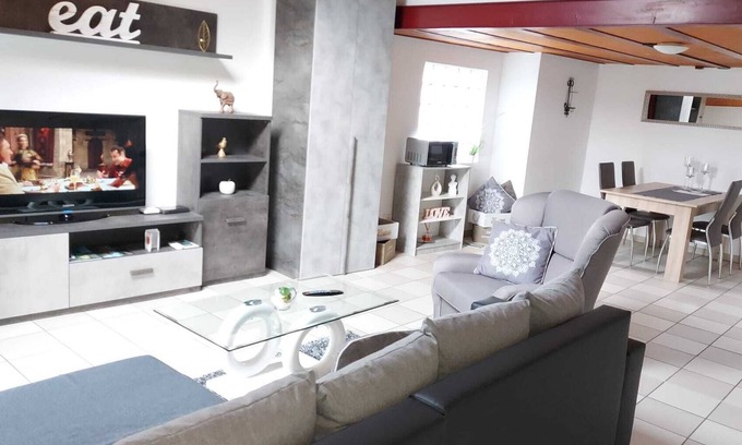 Quartino Apartamento | HOLIDAYS HOMES IL FOLLETTO