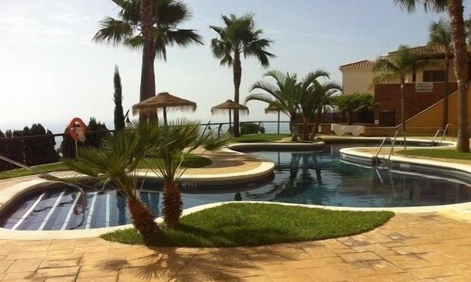 Velilla-Taramay Villa | VACACIONES CON VISTAS A LA MONTAÑA Y AL MAR