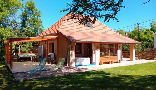 Komloska Casa | Hollós-patak Vendégház
