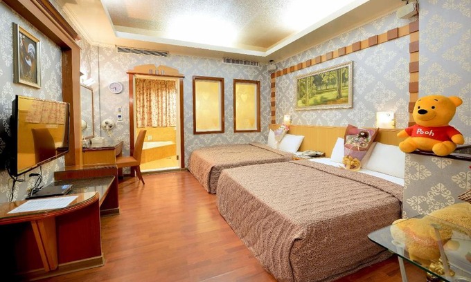 Anping Hotel | Holland Village Motel