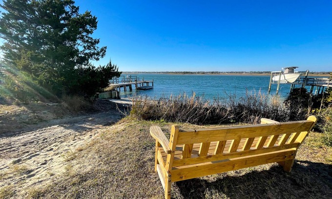 Topsail Beach Casa | Holler – Cozy Stays & Beachy Days