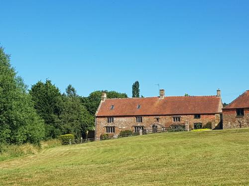 Priors Hardwick Casa | Hollow Meadow House