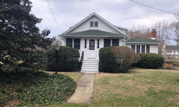 Cape May Casa | Holly Cottage at Shunpike Pond