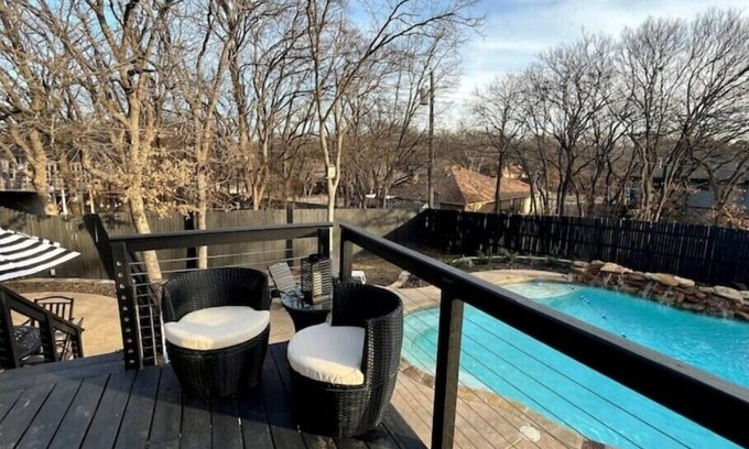 Bedford Casa | Holly's Texas Turtle House