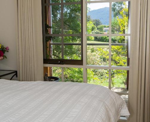 Macedon Cama Y Desayuno | Hollyhock