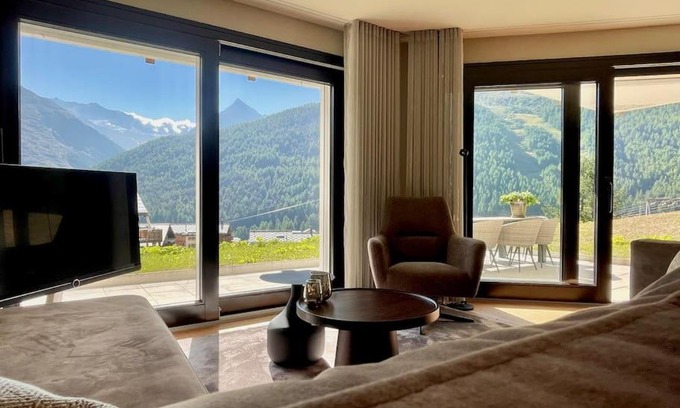 Saas-Fee Apartamento | Hollywood 1 - A luxury, comfortable and spacious apartment located directly on the slopes!