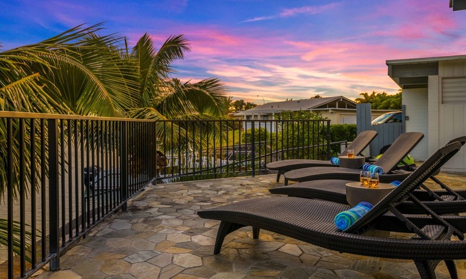 Portlock Casa | NOVEDAD en el mercado * 15% de descuento en estancias ahora-6/14 * - Frente a la marina con jacuzzi privado