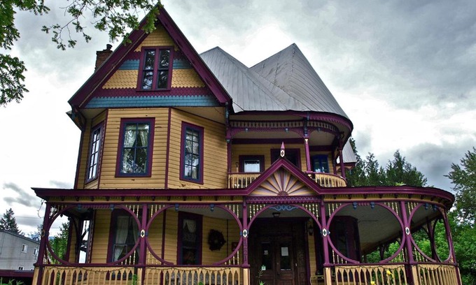 Revelstoke Cama Y Desayuno | Holten Heritage House