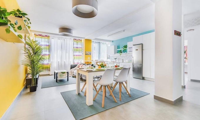 Las Palmas de Gran Canaria Apartamento | Home2Book Delightful Apartment Las Canteras