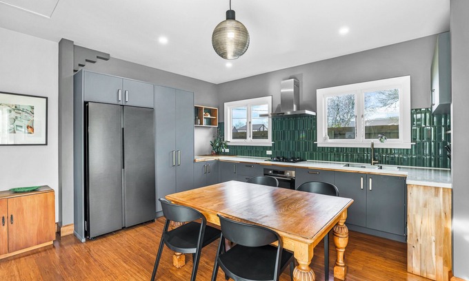 Somerfield Casa | Home away from home close to everything. Pet friendly.