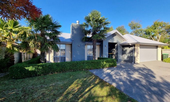 Rolleston Casa | Home Away From Home - Rolleston