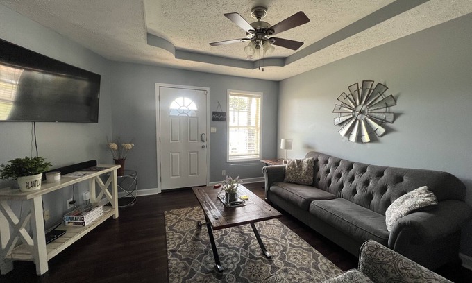 Clarksville Casa | Home away from home 37042