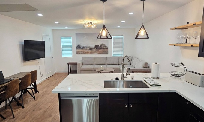 Colton Casa | New Home Close to Universities, Colleges, Shopping Mall, Nos Events