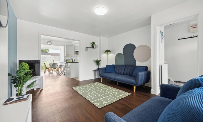 Royal Leamington Spa Casa | Home from home, 3 bed, sleeps 6 free parking and WiFi
