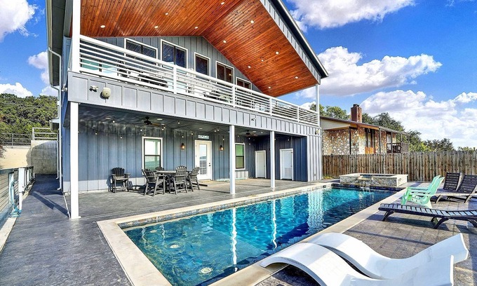 Canyon Lake Casa | Home in Canyon Lake Family Friendly Beautiful View Pool and Hot Tub