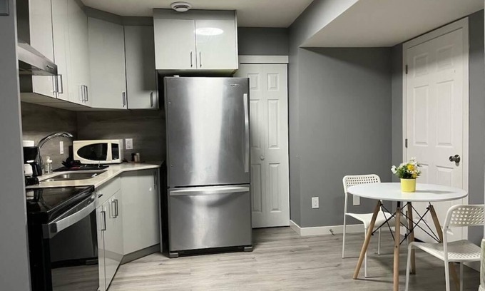 West Edmonton Casa | Home in west edmonton