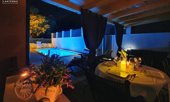 Solin Villa | 🌟 Home with a heated Pool near Split with Magnificent View