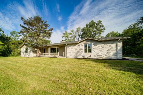 Harborcreek Casa | Home Less Than 1 Mi to Lake Erie and Shades Beach Park!
