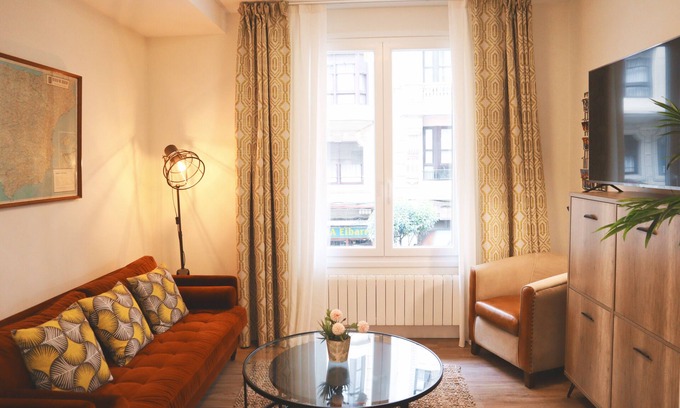 Abando Casa | Home-loving apartment Bilbao centre (with Parking space)