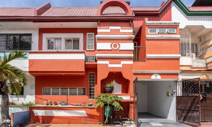 Pasay Casa | Home Near Airport & MOA for Big Family Groups