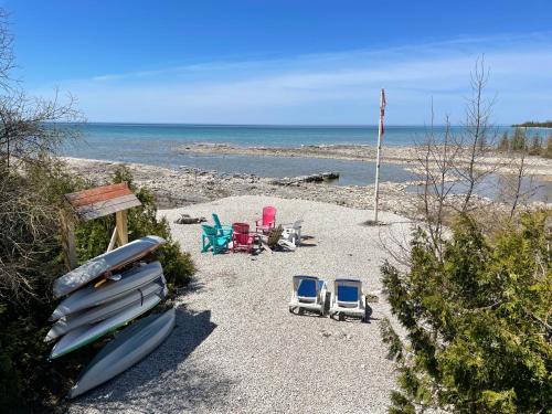 Northern Bruce Peninsula Casa | Home of the Living Sunset