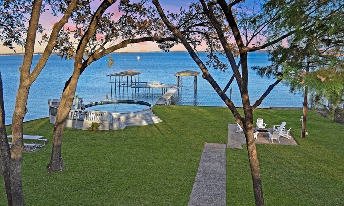 Kemp Casa | Home on the Lake w/ Pool and Boat Dock